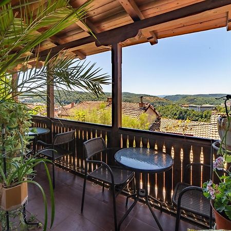 Винената Къща Veliko Tarnovo Exterior photo