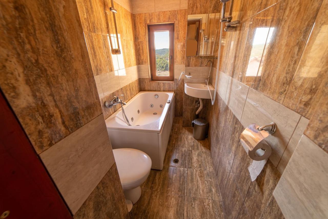 Винената Къща Veliko Tarnovo Exterior photo
